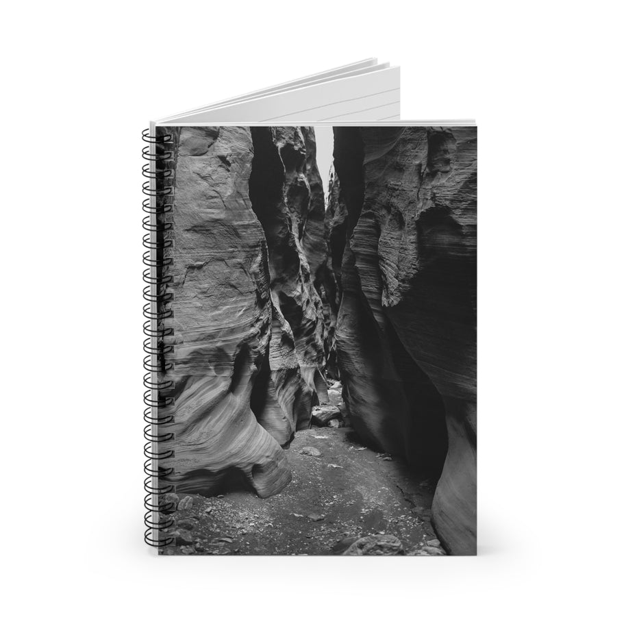 Foggy Forest Notizbuch – Spiral- oder Hardcover, liniert