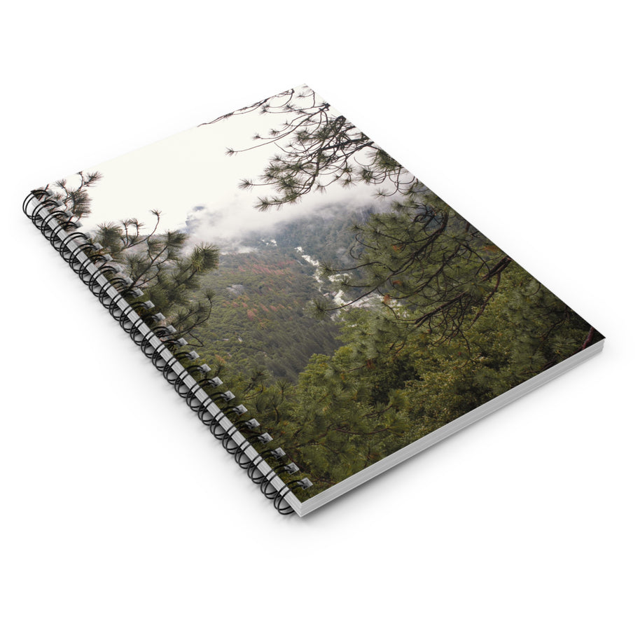 Foggy Forest Notizbuch – Spiral- oder Hardcover, liniert