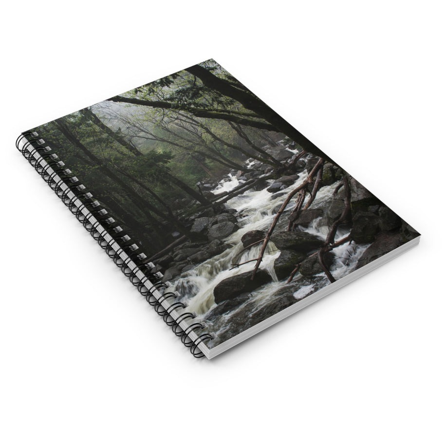 Foggy Forest Notizbuch – Spiral- oder Hardcover, liniert