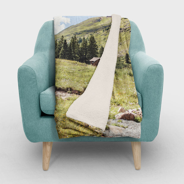 Colorado Rustic Cabin Sherpa Fleece Blanket - Home Decor
