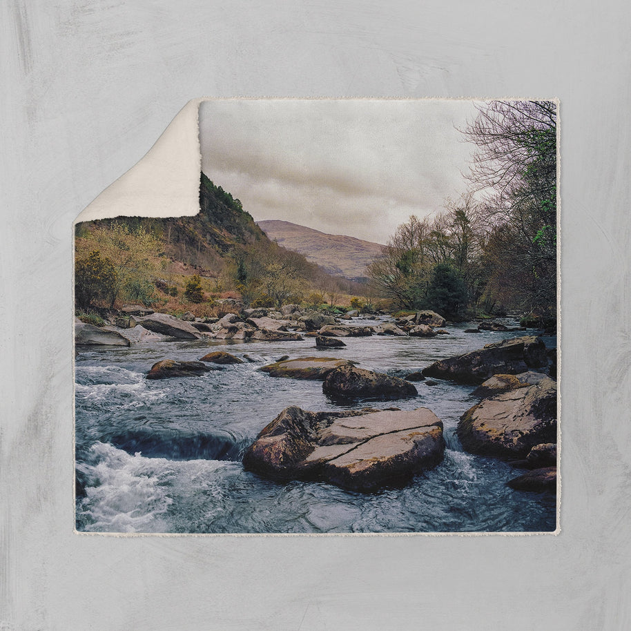 Blue Rive Sherpa Throw Blanket Snowdonia Wales UK Vegan