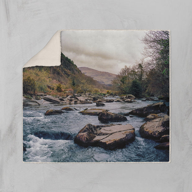 Blue Rive Sherpa Throw Blanket Snowdonia Wales UK Vegan