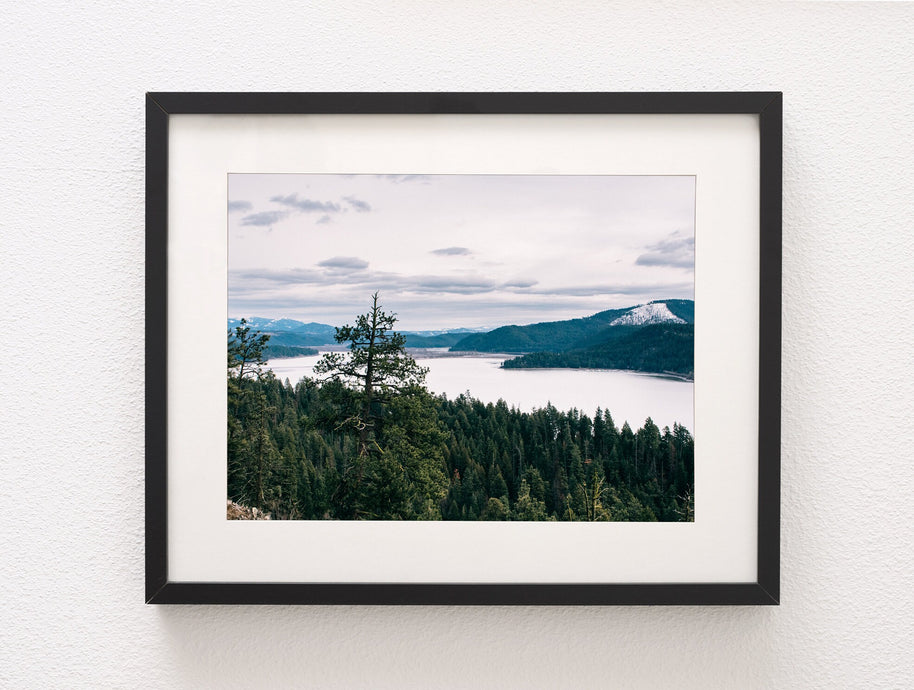 Scenic Lake Overlook Nature Photography Forest Mountain Wall